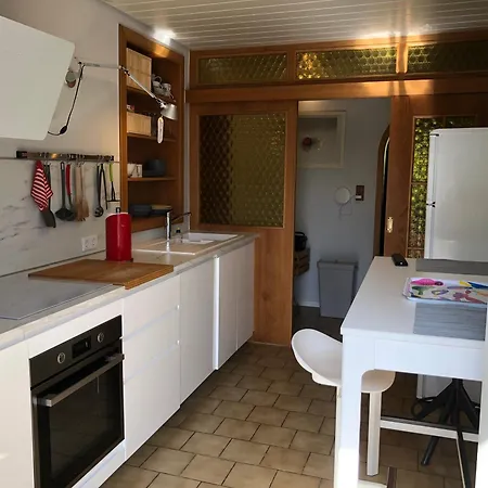 In Rot, Fraenkisches Design, Balkon In Nur 50 Schritten Zum Radweg, Ideal For Long Stay, Relocation Aparthotel Mainstockheim